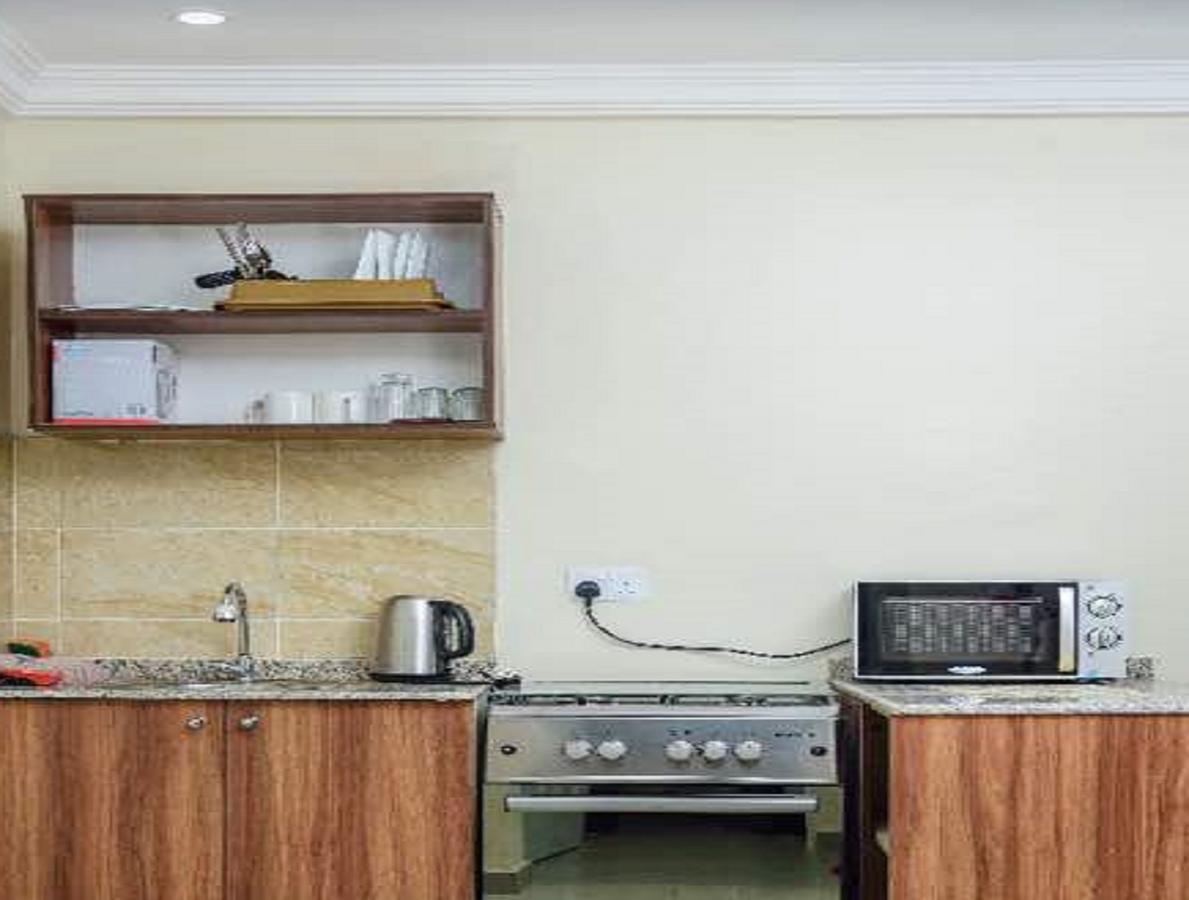 215 West Apartment 阿布贾 外观 照片